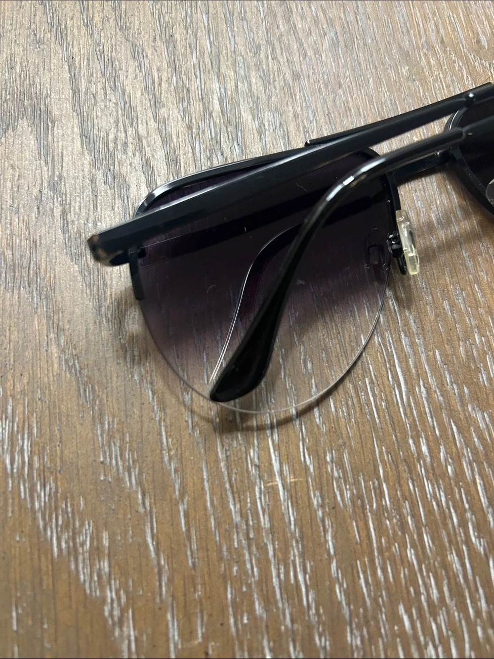 QUAY SUN GLASSES